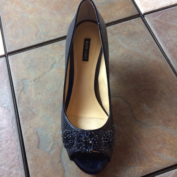 Alex Marie Collection - Picture 2 of 8